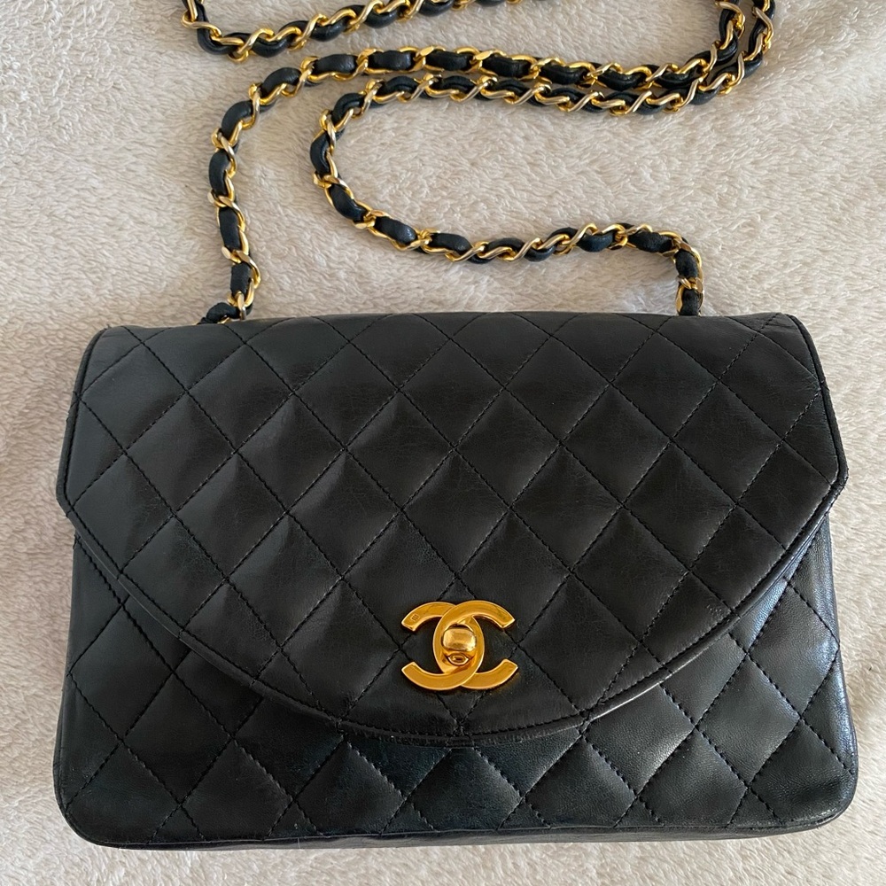 CHANEL Quilted Matelasse CC Logo Lambskin Chain Shoulder Bag